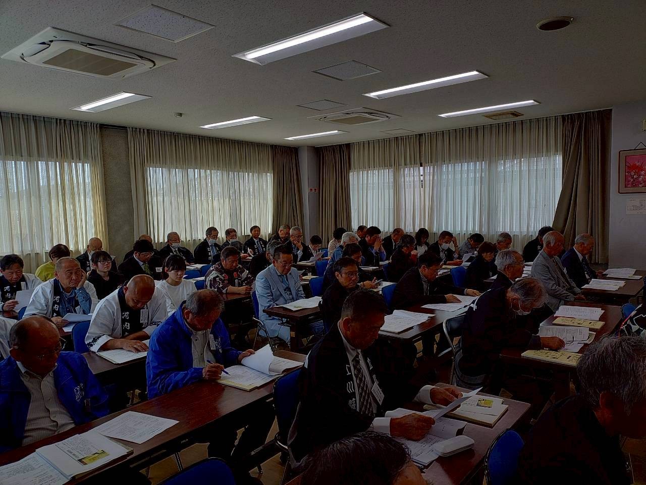 R8総会1